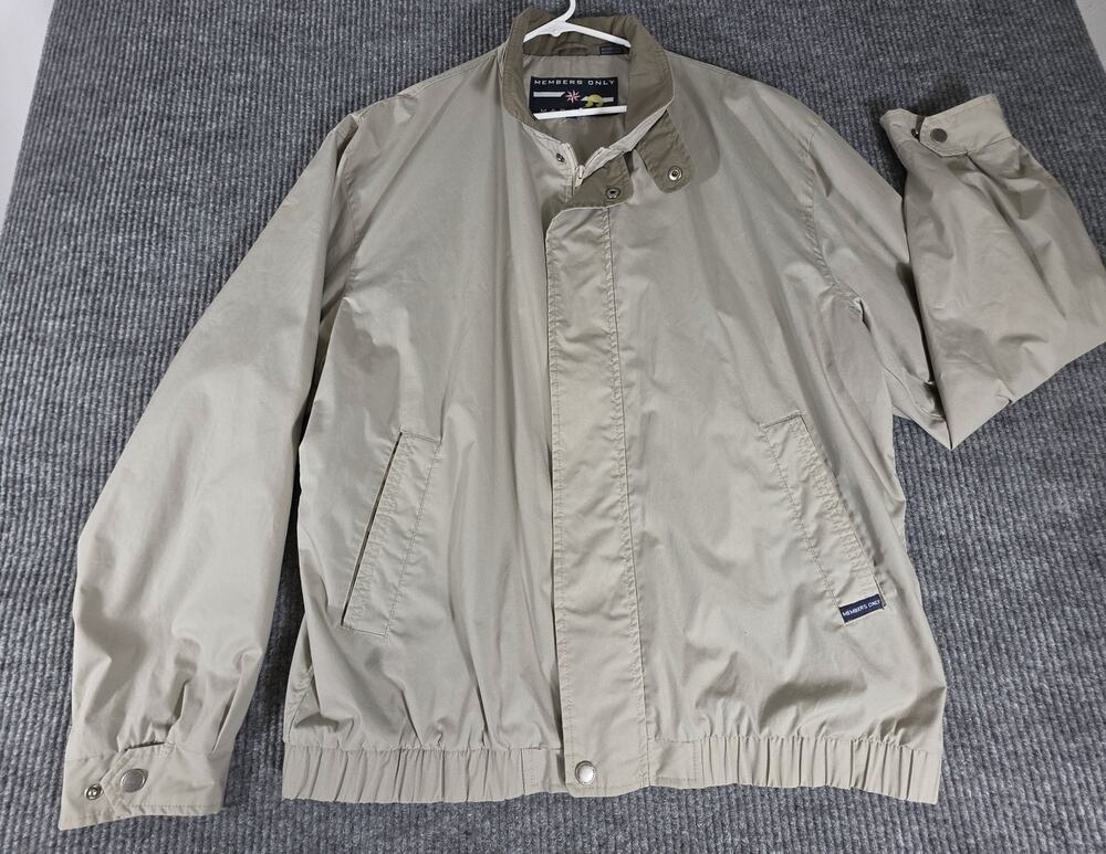 Vintage Members Only Mariner Jacket Men's L Khaki Full Zip Logo Outdoors Hiking
